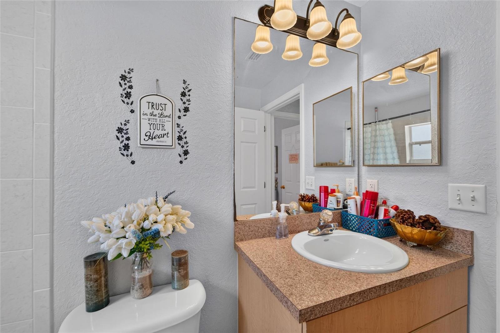 COUNTRY VIEW ESTATES - Residential