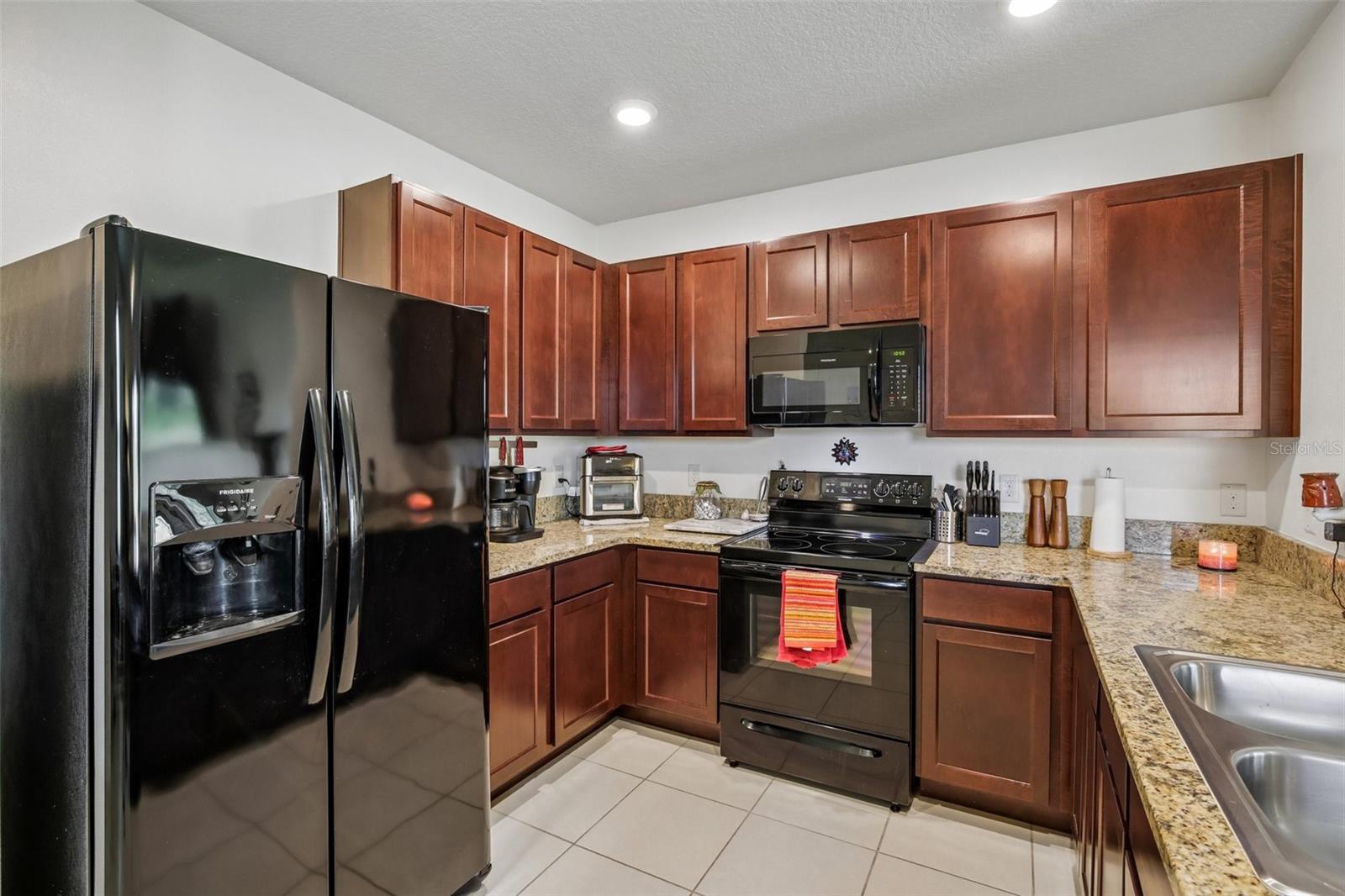 CARLTON LAKES WEST 2 - Residential