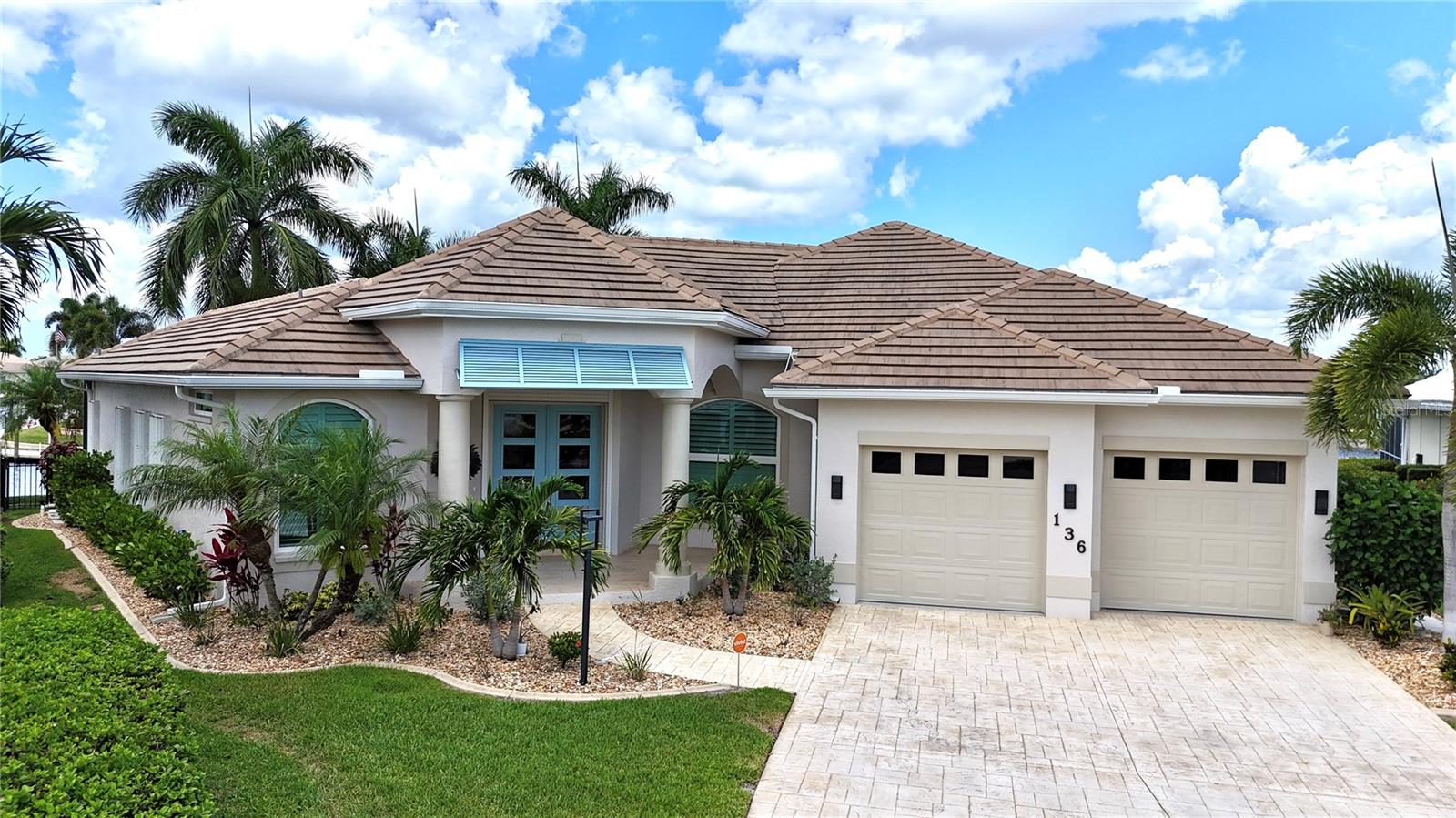 PUNTA GORDA ISLES SEC 11 - Residential