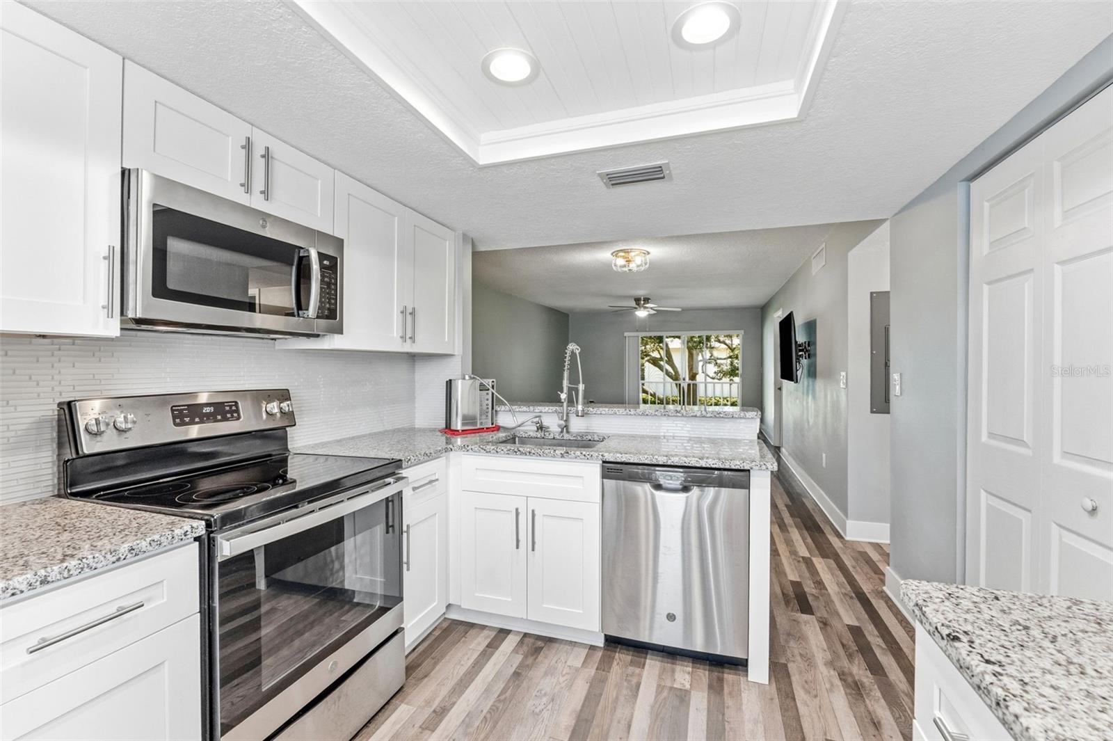 EAST LAKE WOODLANDS CYPRESS ESTATES - Residential