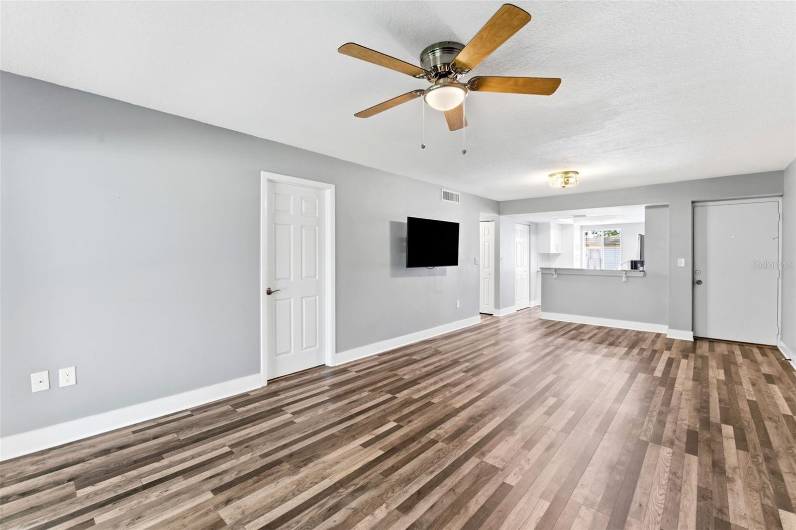 EAST LAKE WOODLANDS CYPRESS ESTATES - Residential