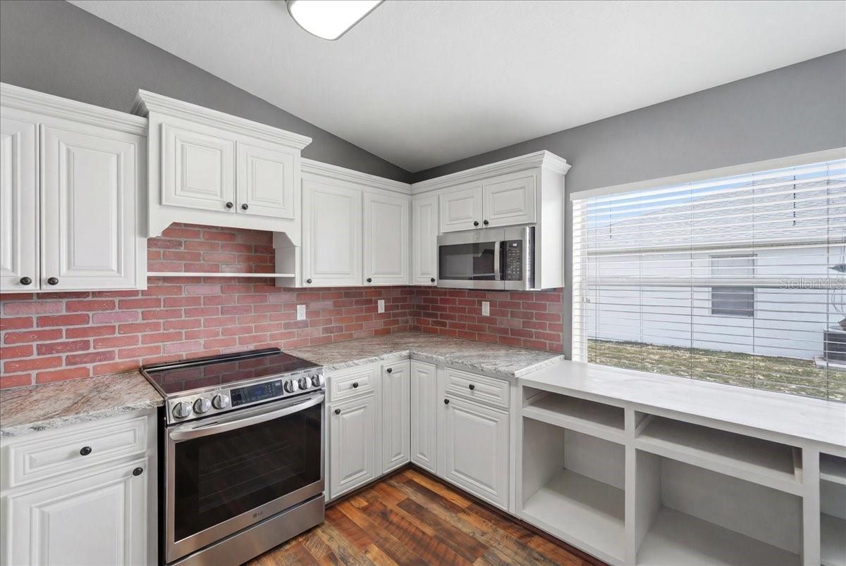 A R ELIGHFIELDS ADD/CROOKED L - Residential