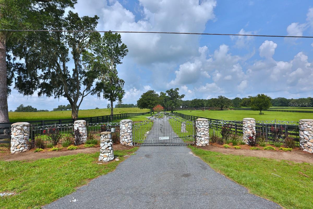 MEFFERET FARM DEVELOPMENT - Residential
