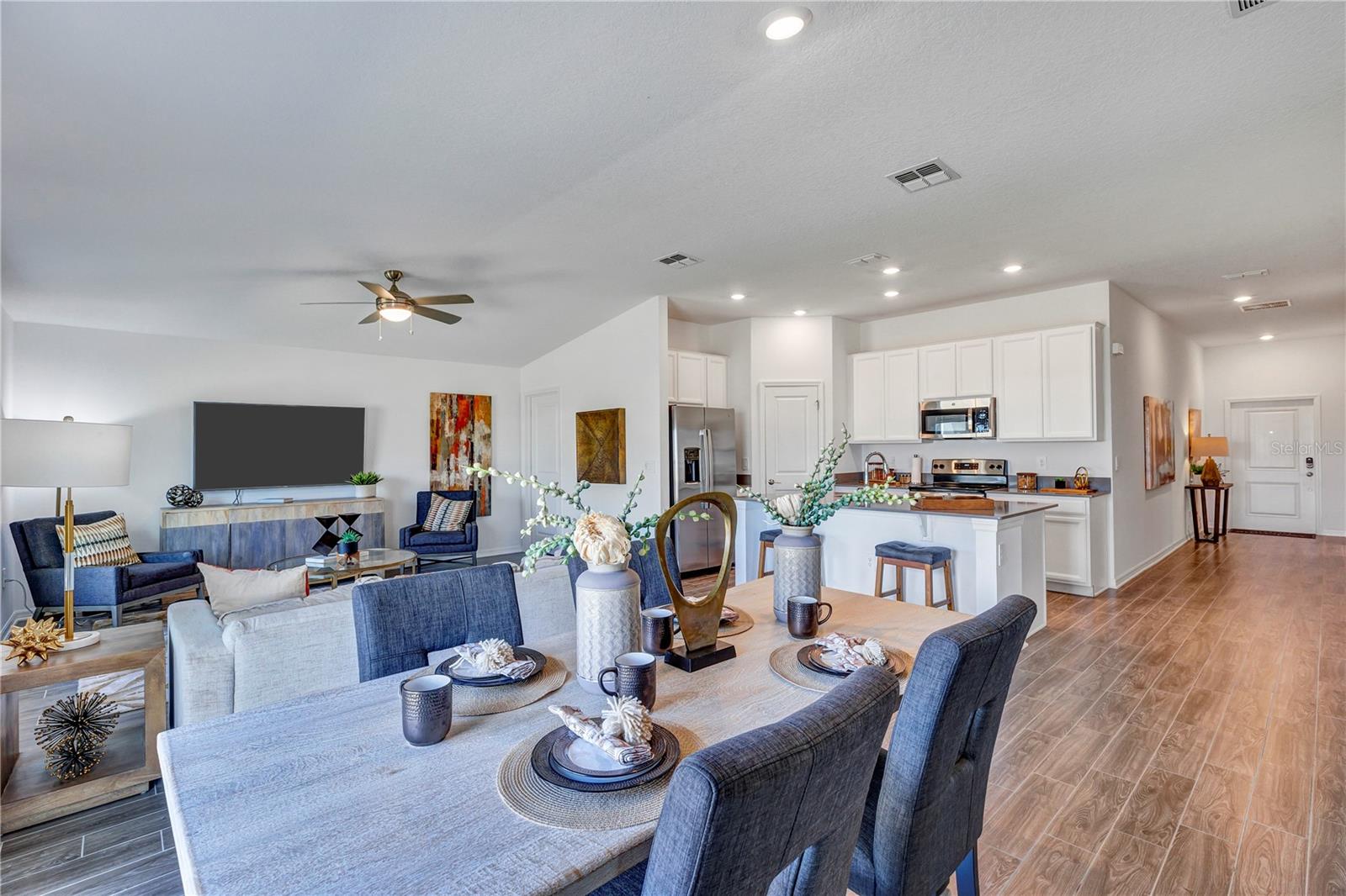 CYPRESS PARK ESTATES - Residential