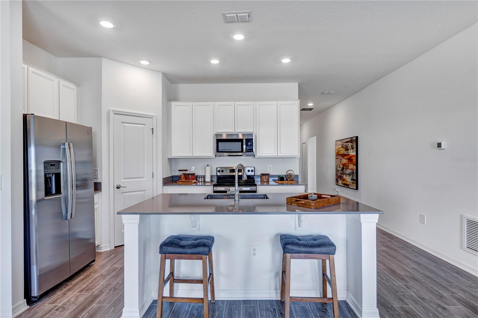 CYPRESS PARK ESTATES - Residential
