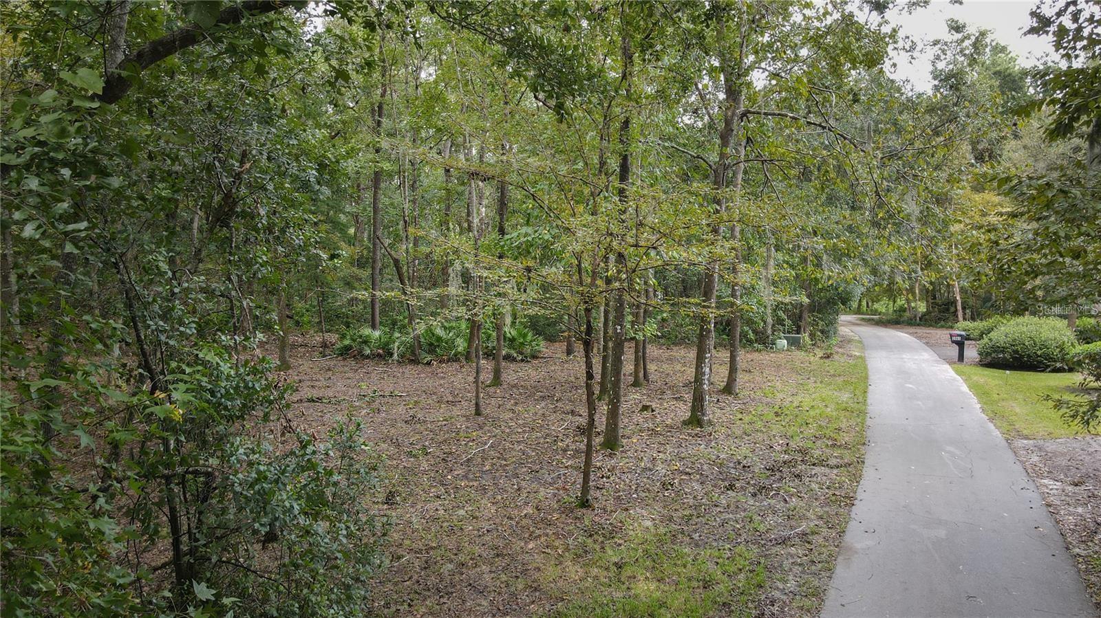 PELHAM PLACE - Land