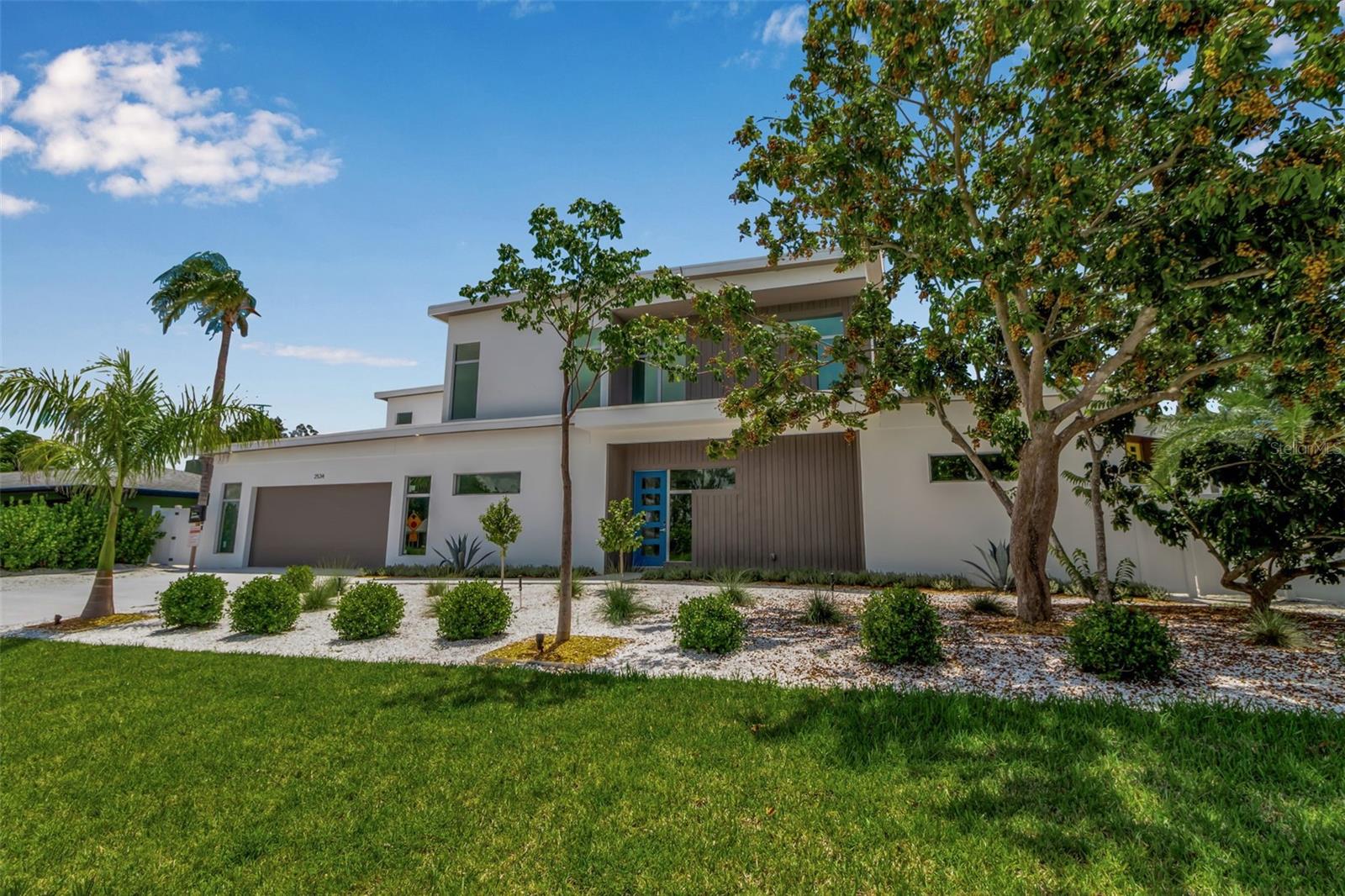 SOUTH GATE - Residential