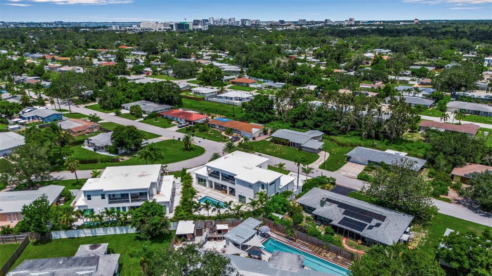 SOUTH GATE - Residential
