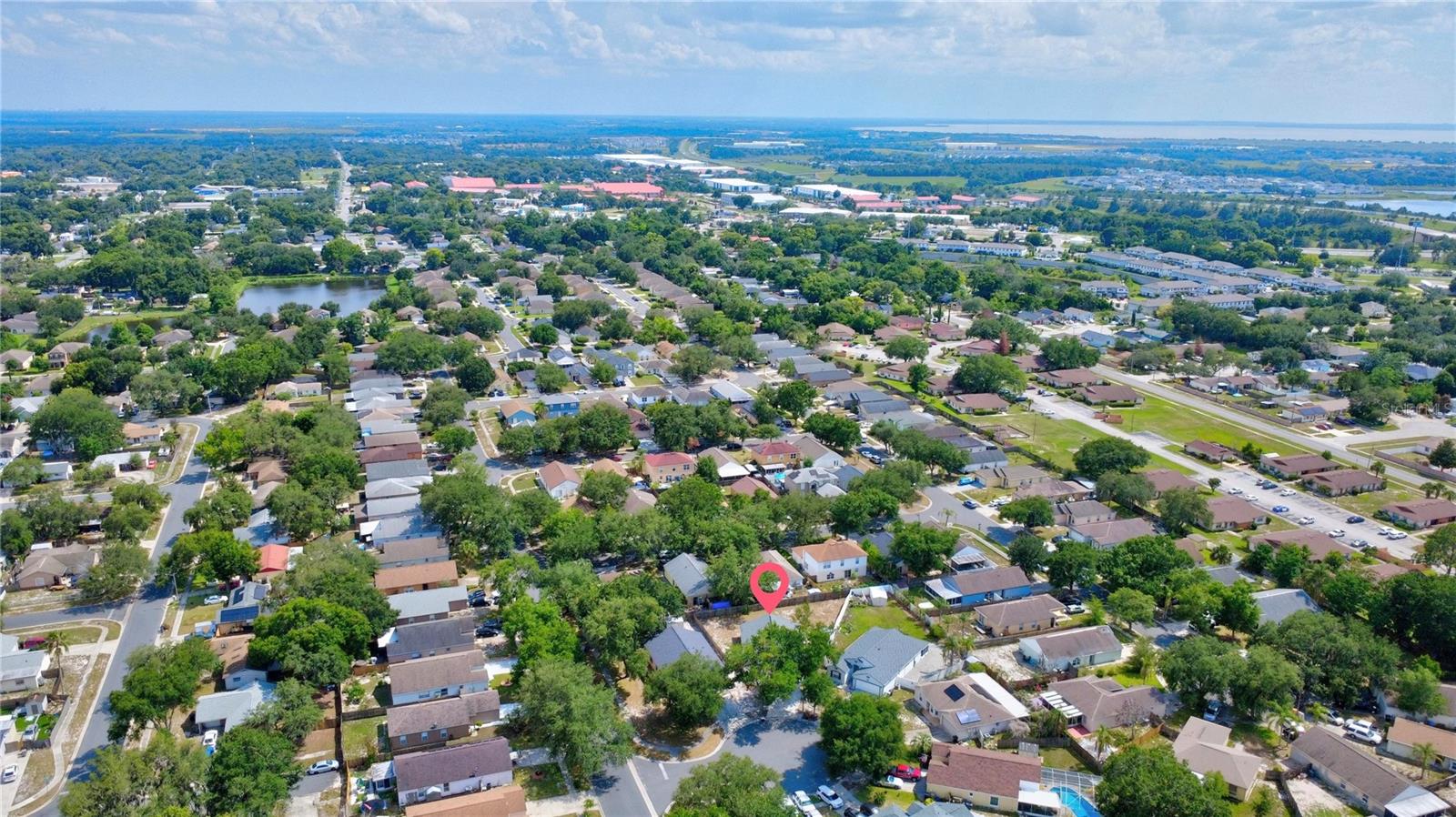 OAKS SUMMIT LAKE - Residential