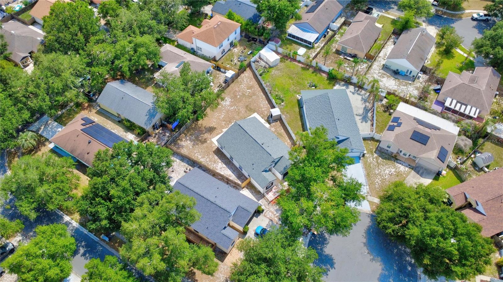 OAKS SUMMIT LAKE - Residential