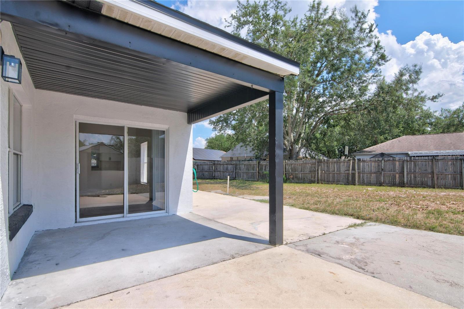 OAKS SUMMIT LAKE - Residential