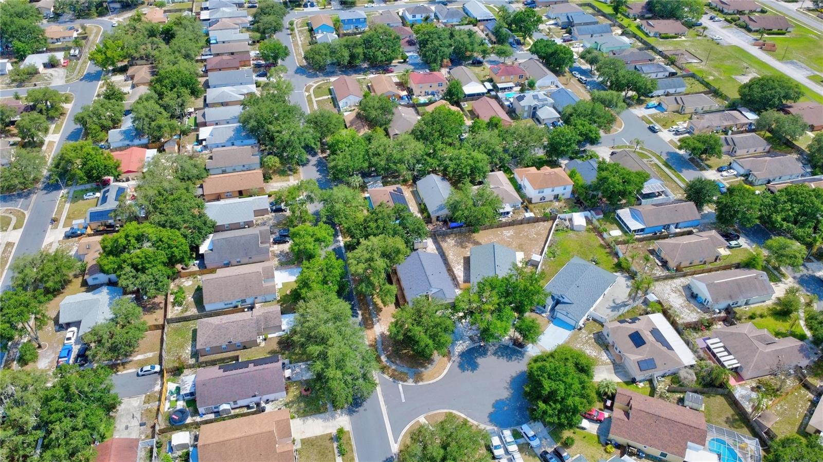 OAKS SUMMIT LAKE - Residential