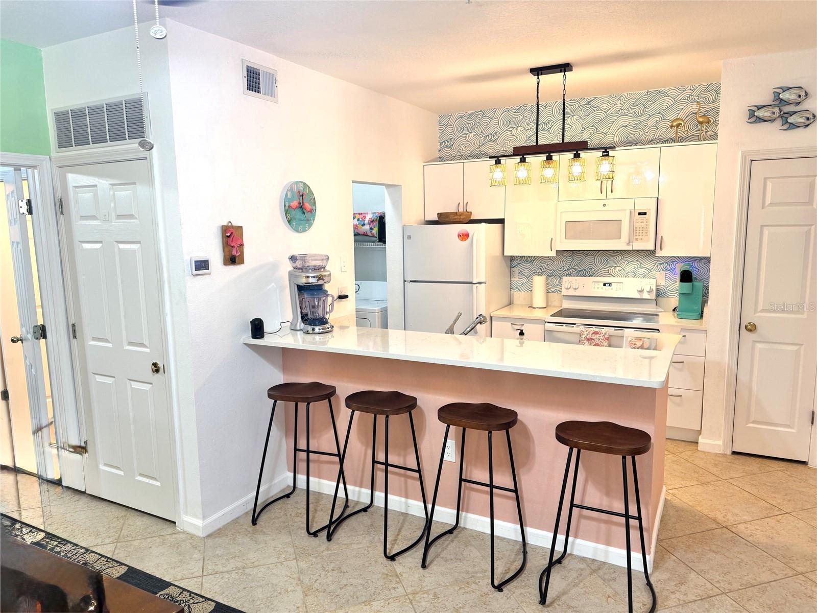 BEACHWAY CONDOS - Residential