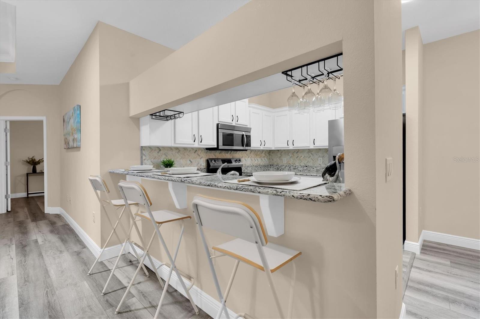 EDGEWATER/RIVER RDG COUNTRY CL - Residential
