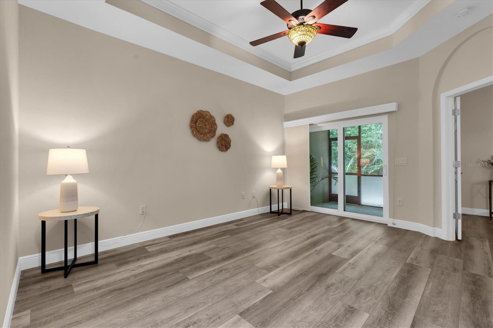 EDGEWATER/RIVER RDG COUNTRY CL - Residential