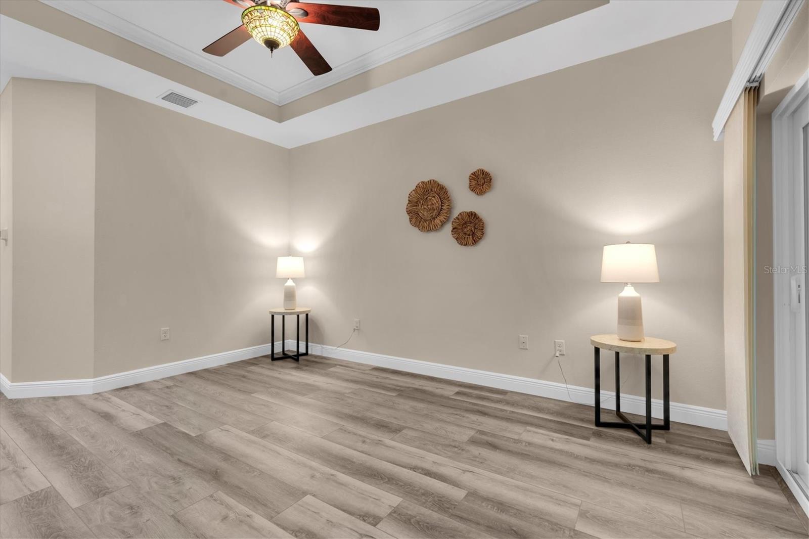 EDGEWATER/RIVER RDG COUNTRY CL - Residential