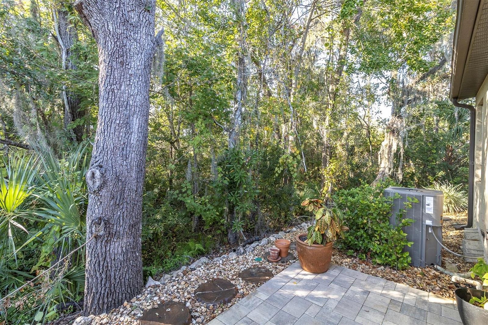 EDGEWATER/RIVER RDG COUNTRY CL - Residential