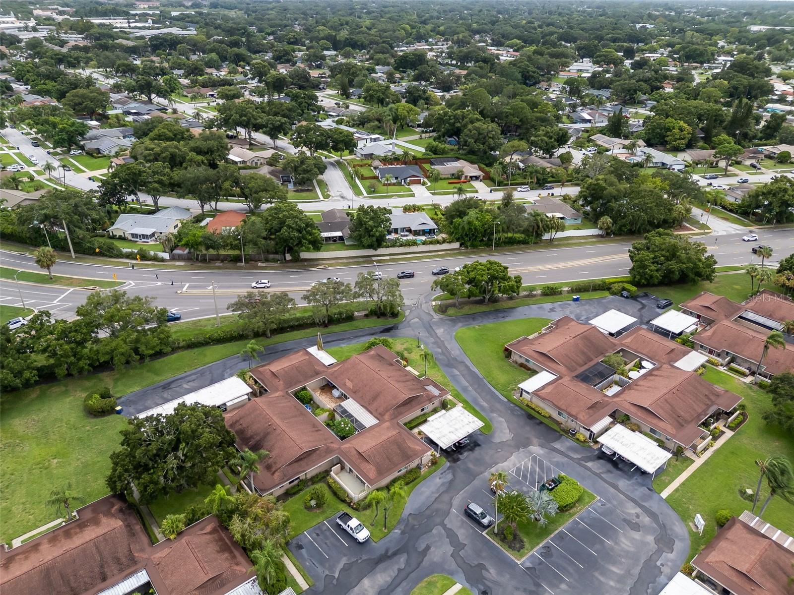 LAURELWOOD CONDO I - Residential