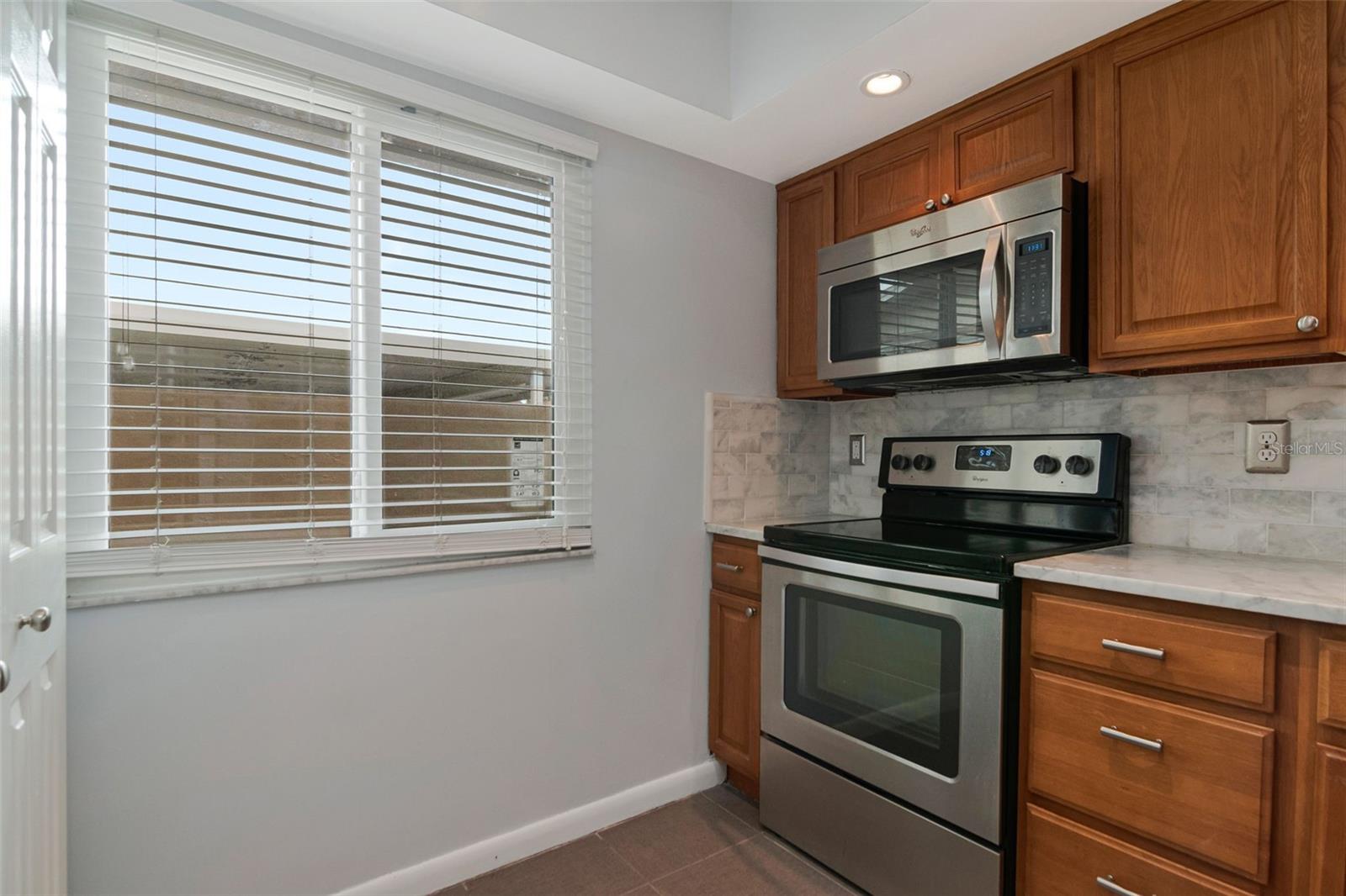 LAURELWOOD CONDO I - Residential