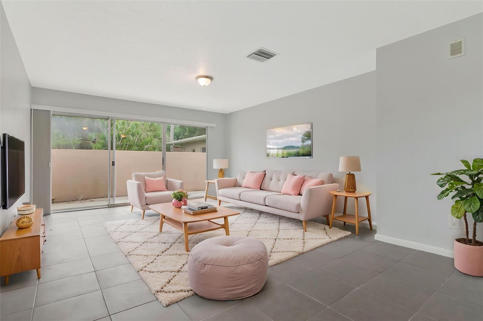 LAURELWOOD CONDO I - Residential