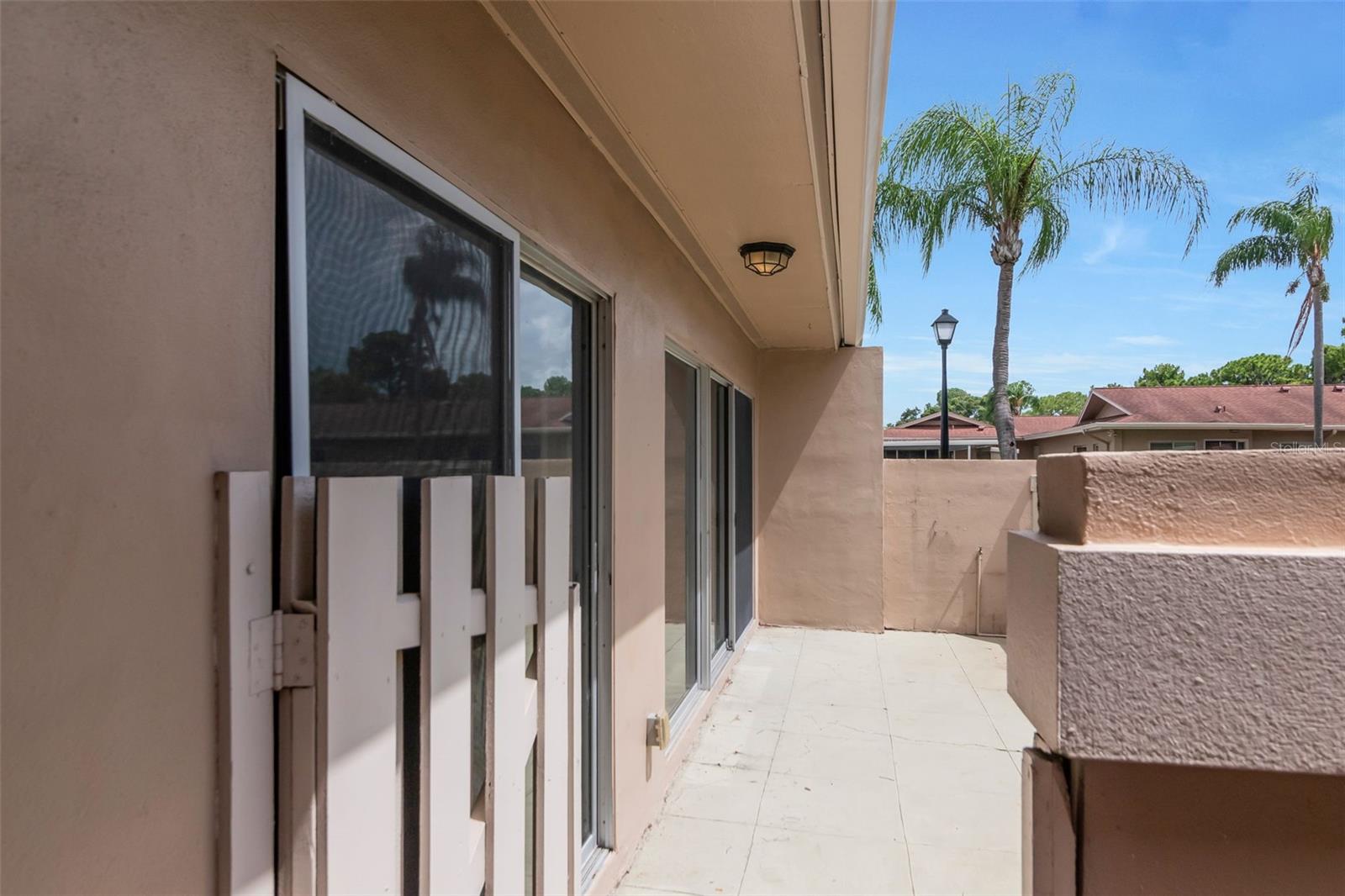 LAURELWOOD CONDO I - Residential