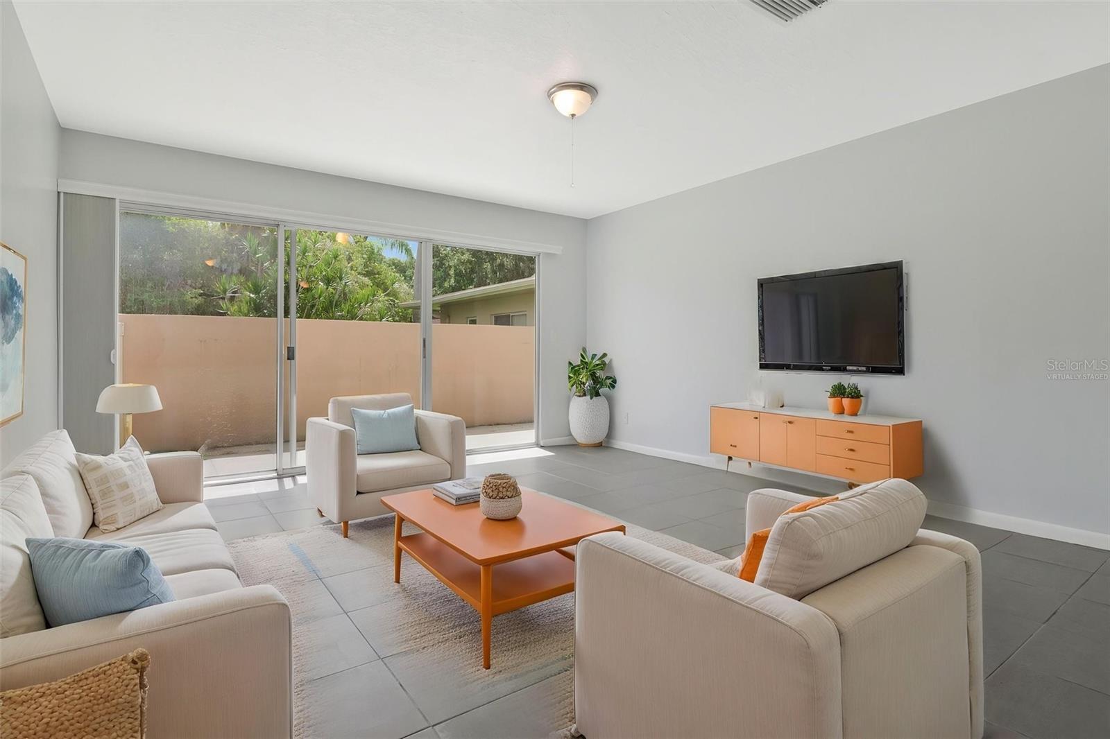 LAURELWOOD CONDO I - Residential