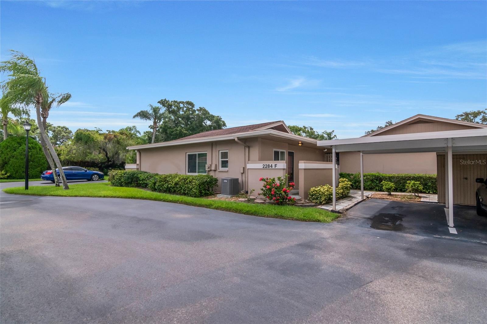 LAURELWOOD CONDO I - Residential
