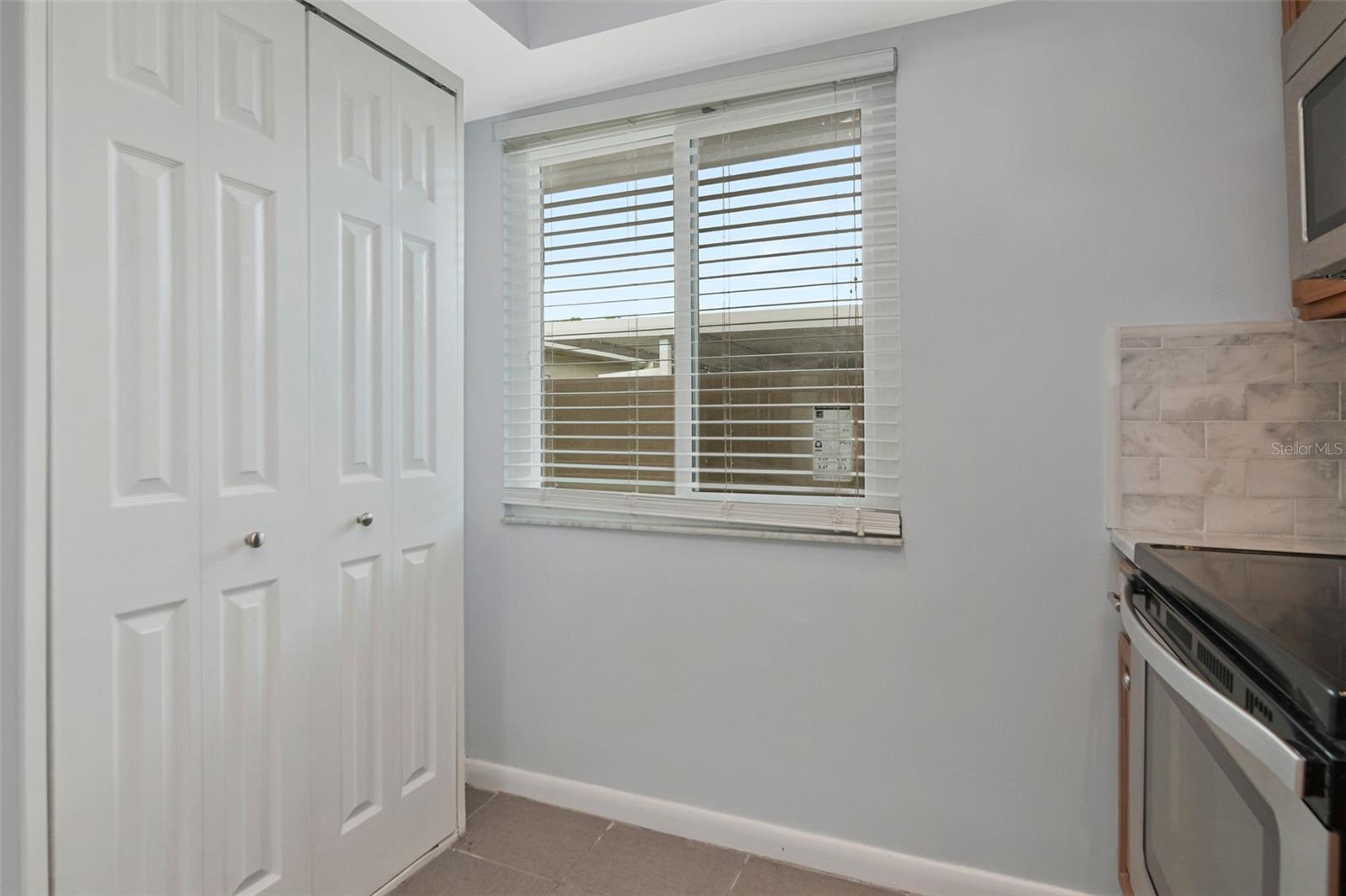 LAURELWOOD CONDO I - Residential