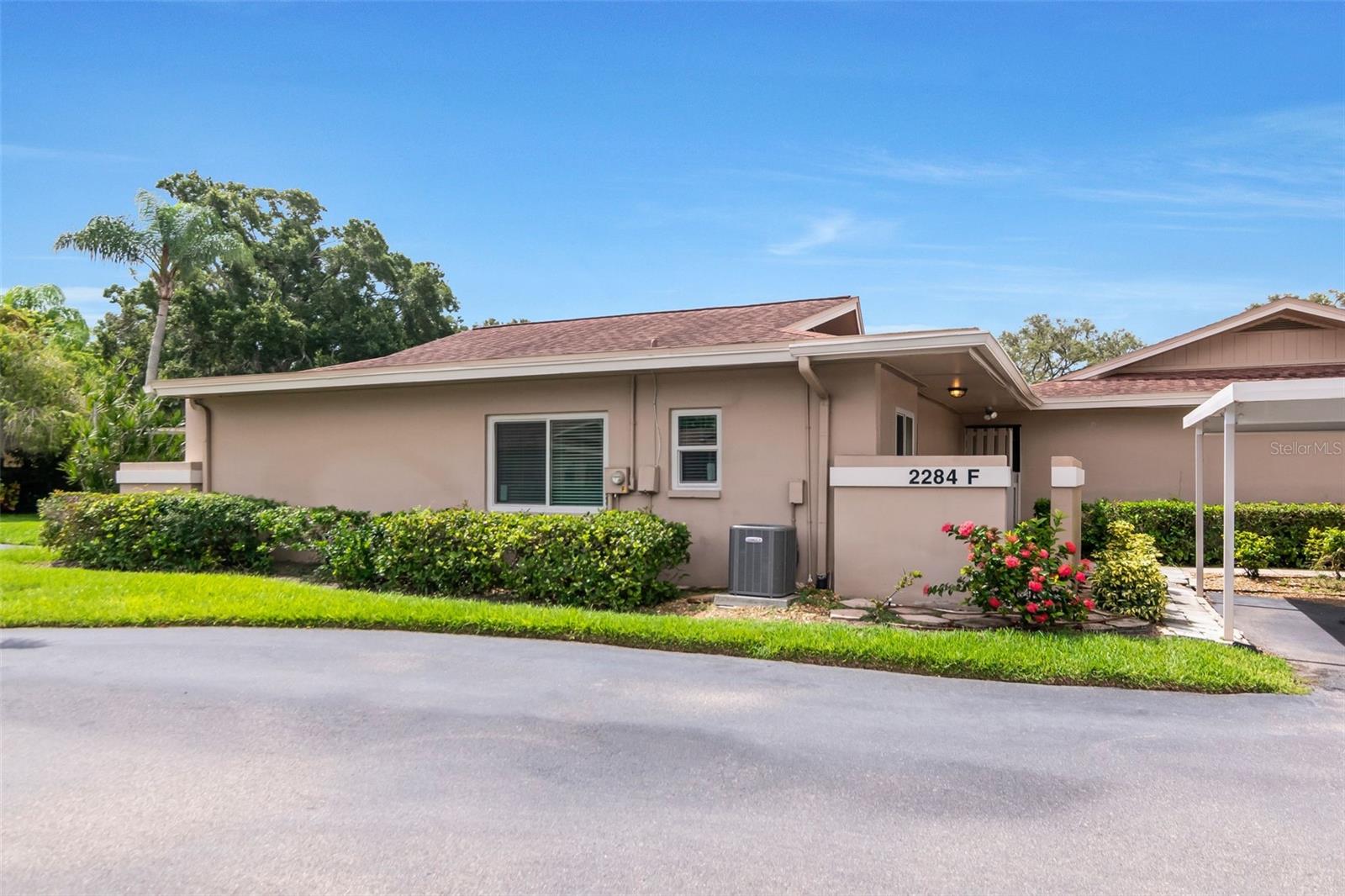LAURELWOOD CONDO I - Residential