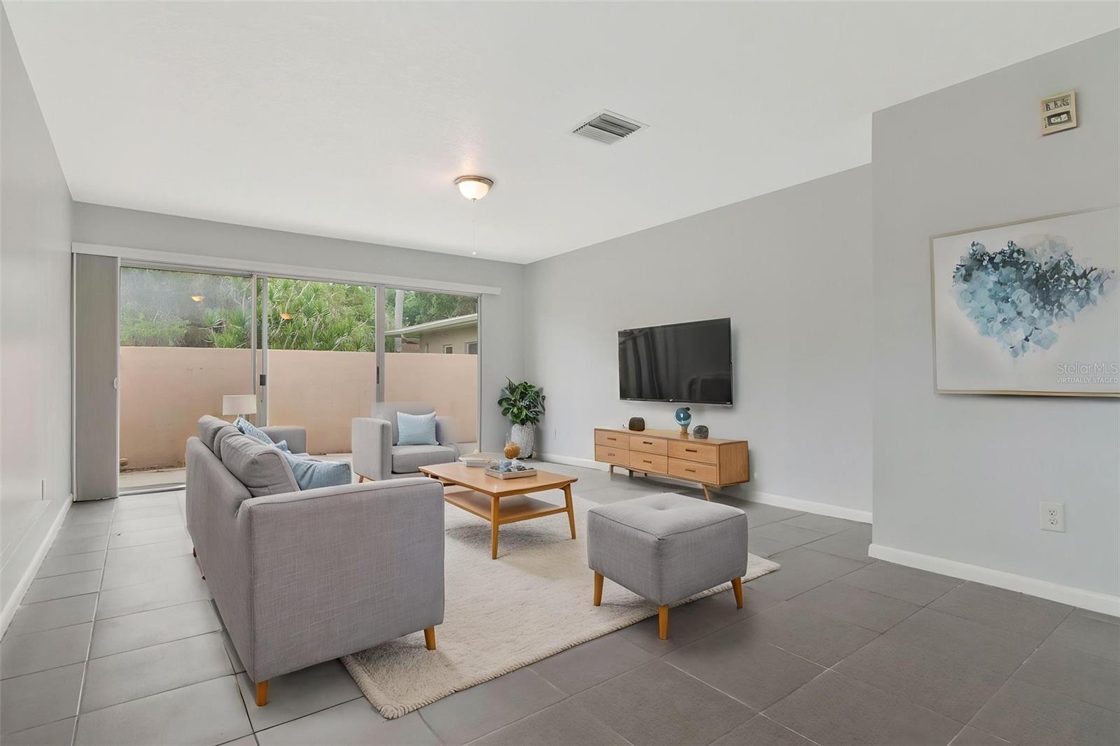 LAURELWOOD CONDO I - Residential