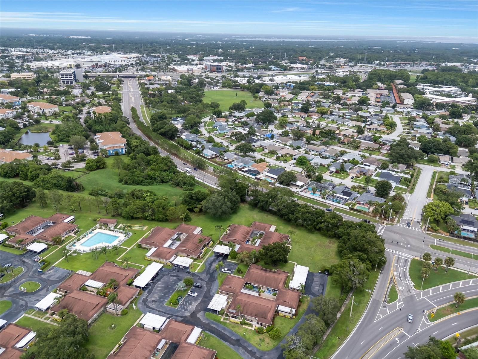 LAURELWOOD CONDO I - Residential