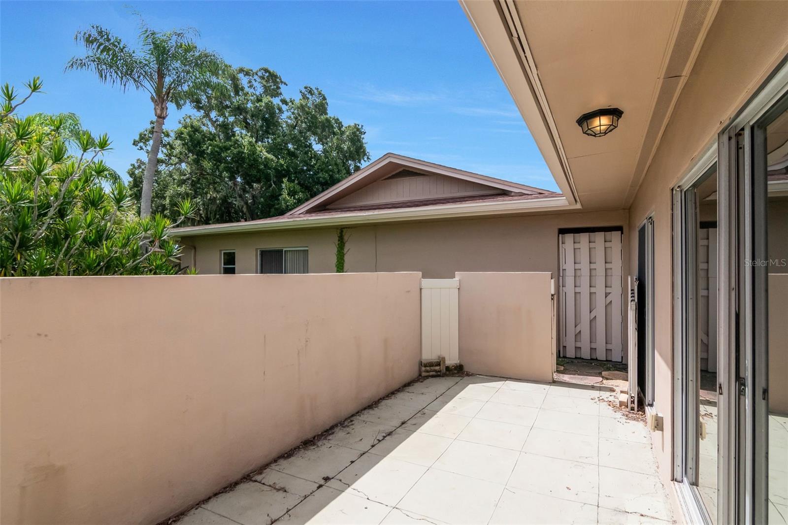 LAURELWOOD CONDO I - Residential
