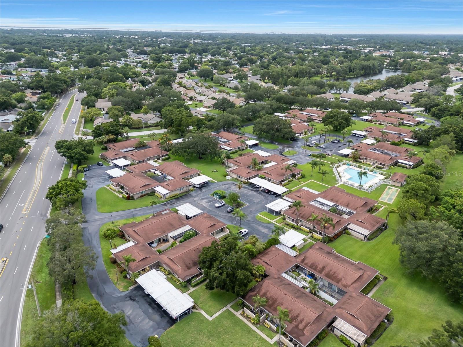 LAURELWOOD CONDO I - Residential