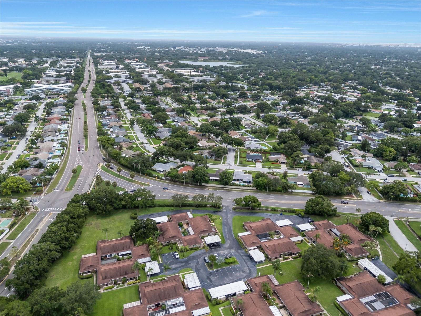 LAURELWOOD CONDO I - Residential