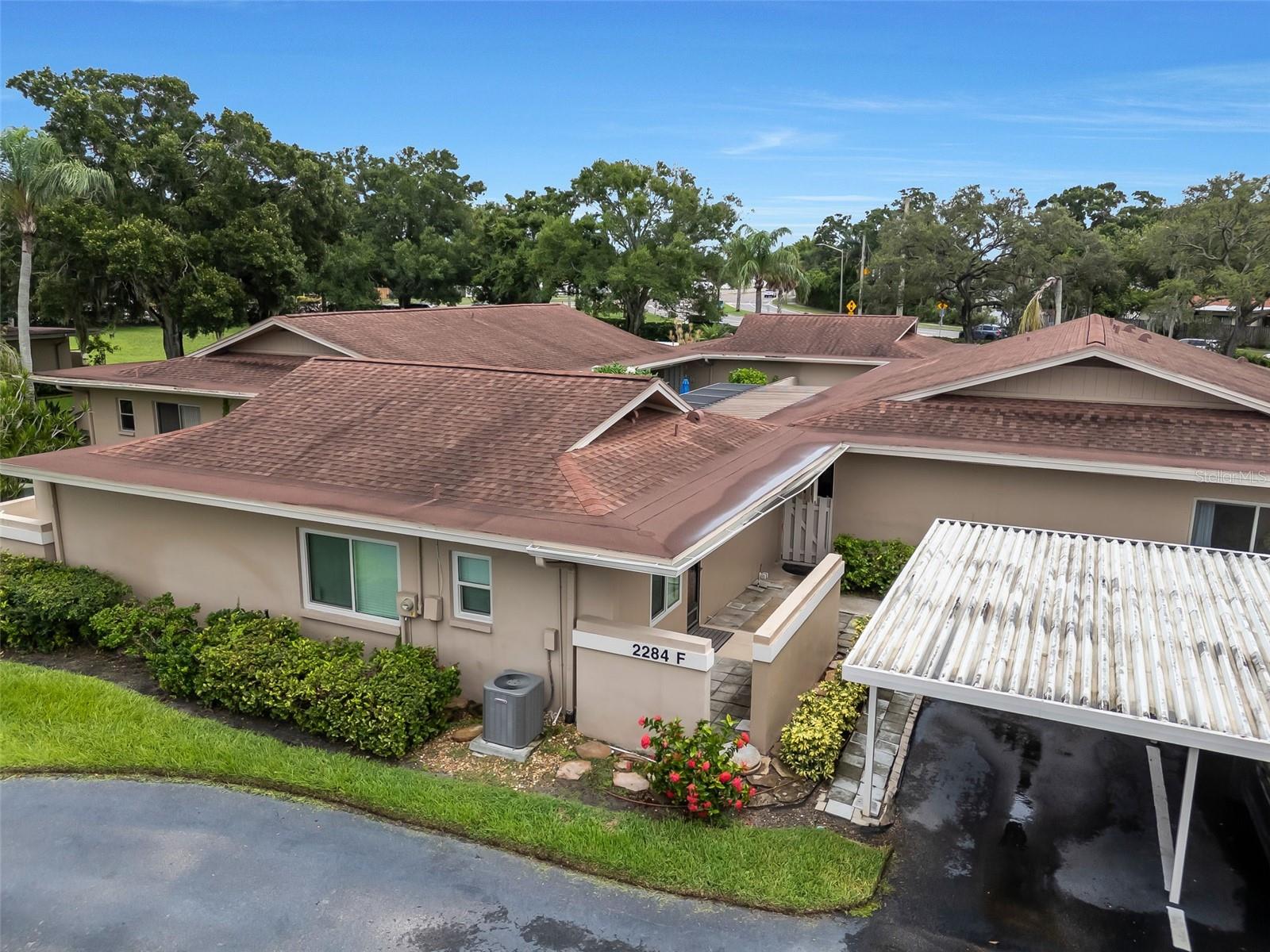 LAURELWOOD CONDO I - Residential
