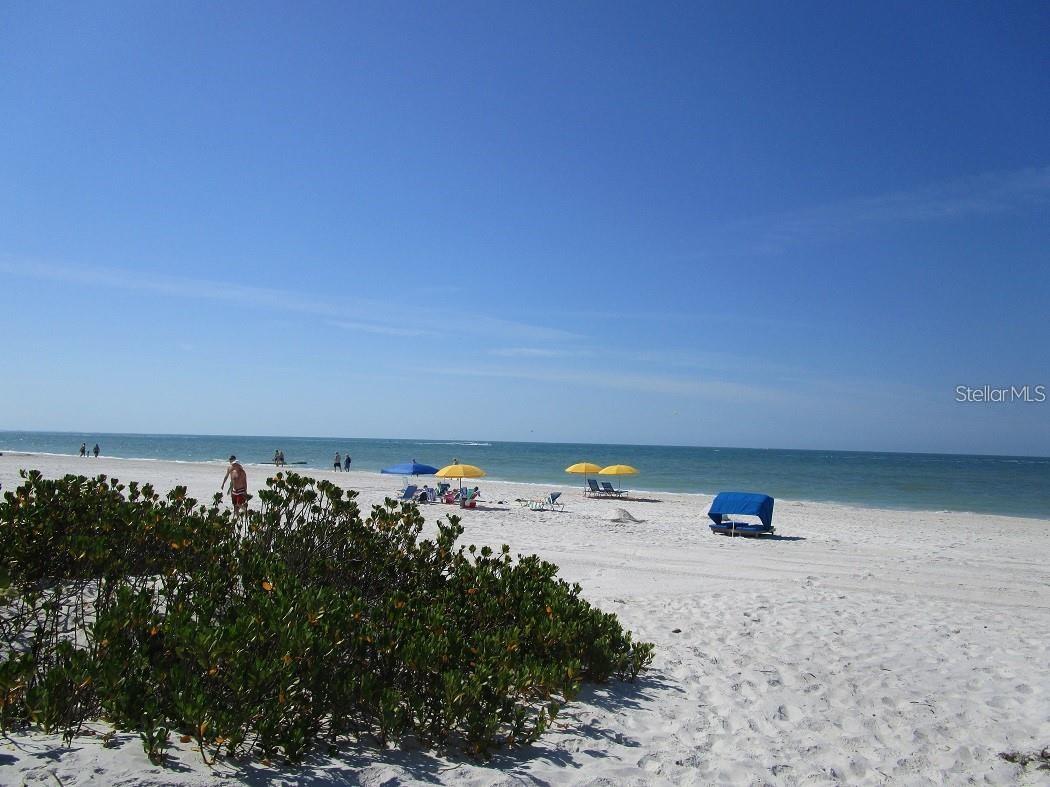 PELICAN POINTE ON - Residential