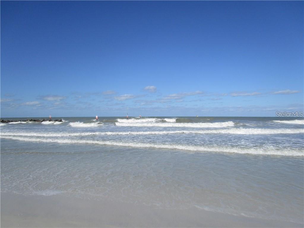 PELICAN POINTE ON - Residential