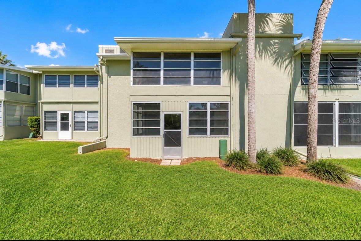 FAIRWAYS/SILVER SPGS SHORES - Residential