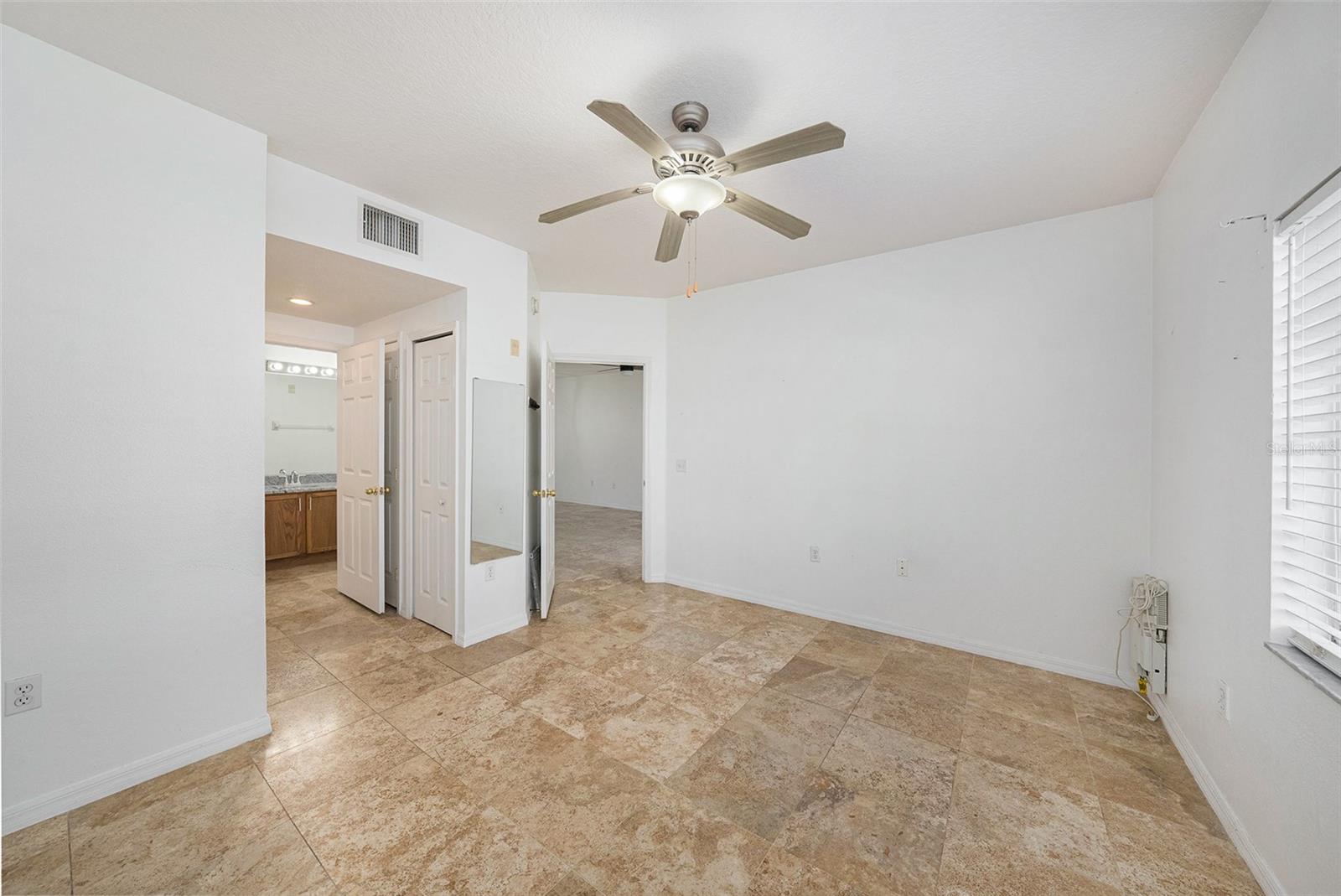 VILLAGES OF BLOOMINGDALE CONDO - Residential