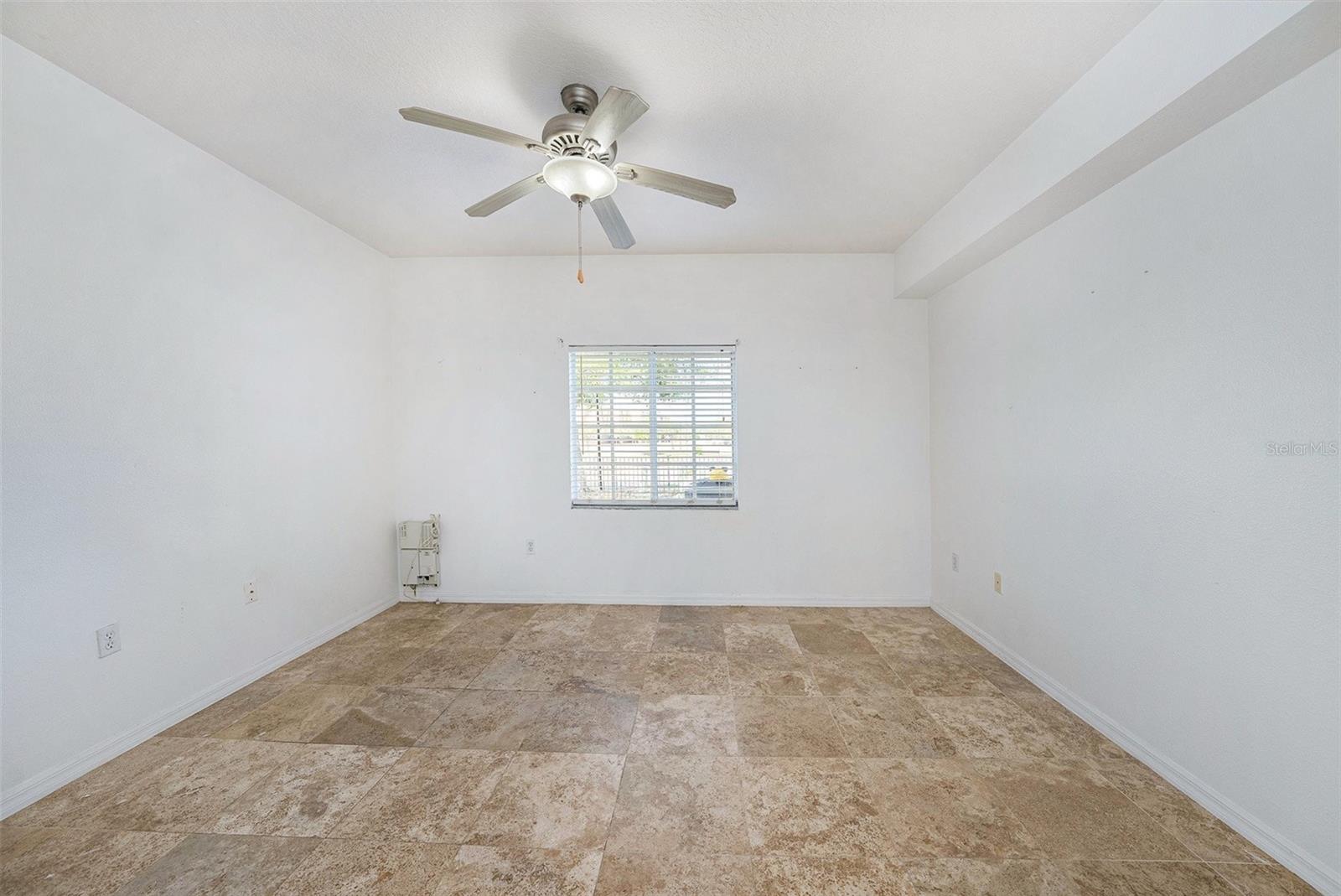 VILLAGES OF BLOOMINGDALE CONDO - Residential