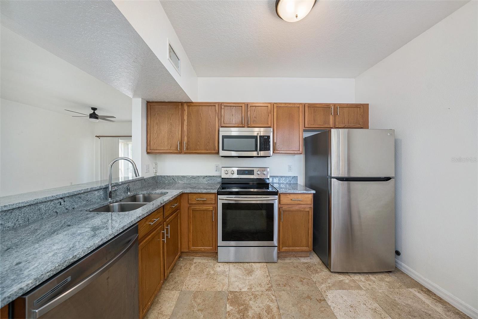 VILLAGES OF BLOOMINGDALE CONDO - Residential