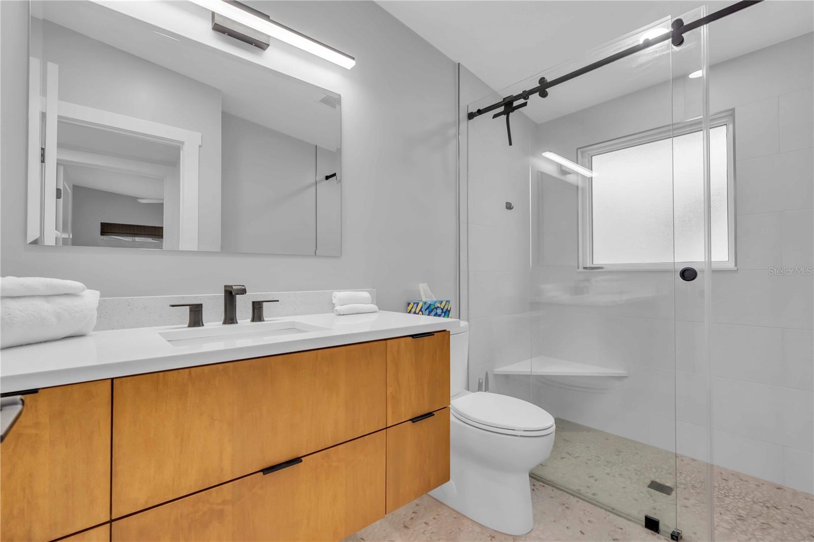 KEY ROYALE TERRACE - Residential