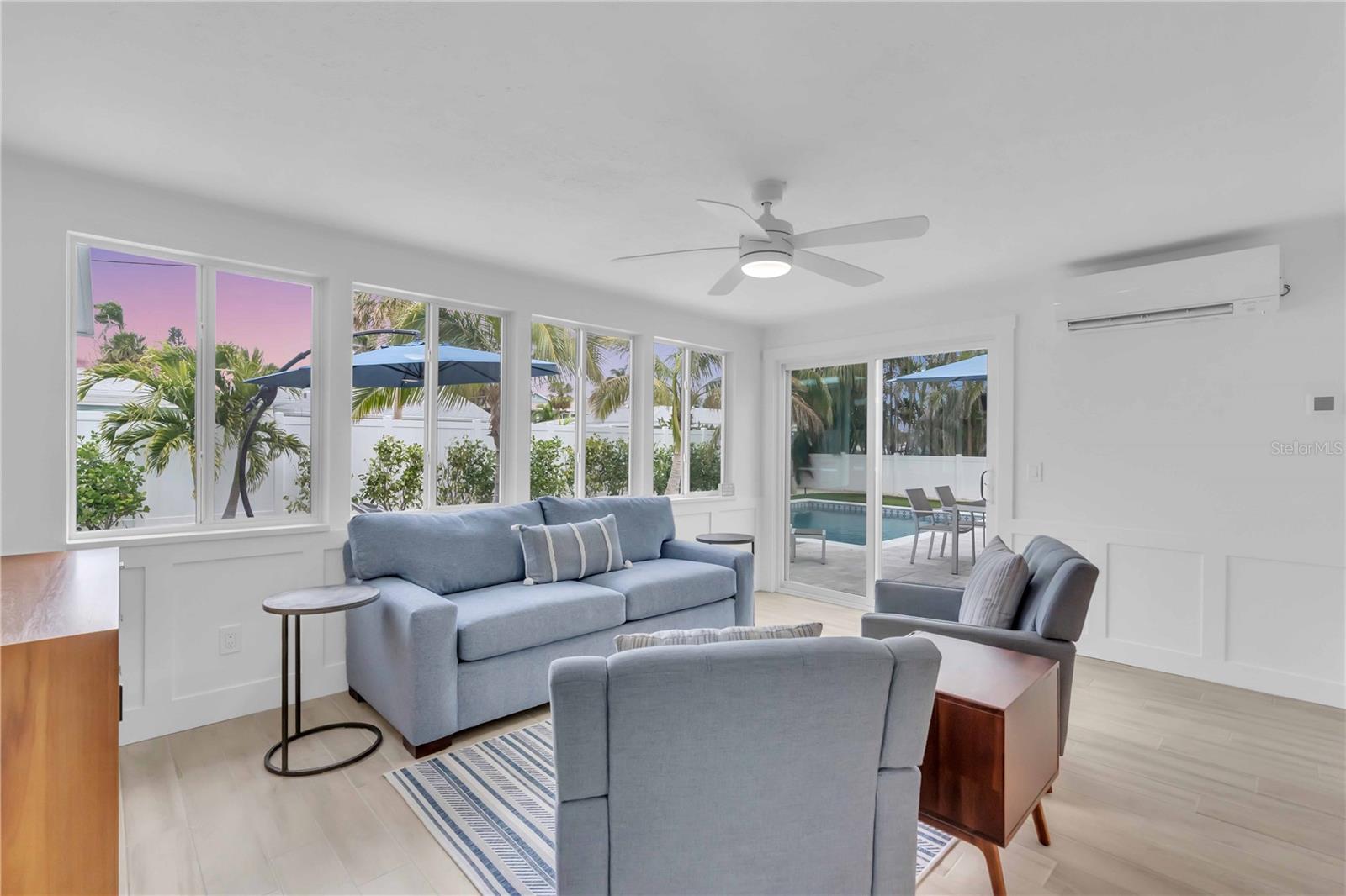 KEY ROYALE TERRACE - Residential
