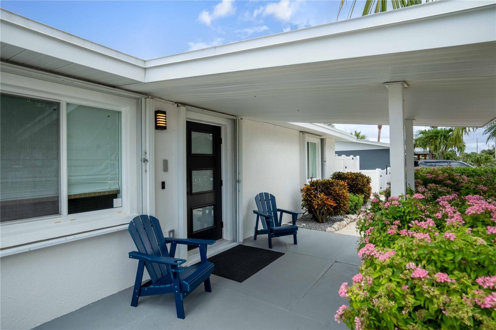 KEY ROYALE TERRACE - Residential