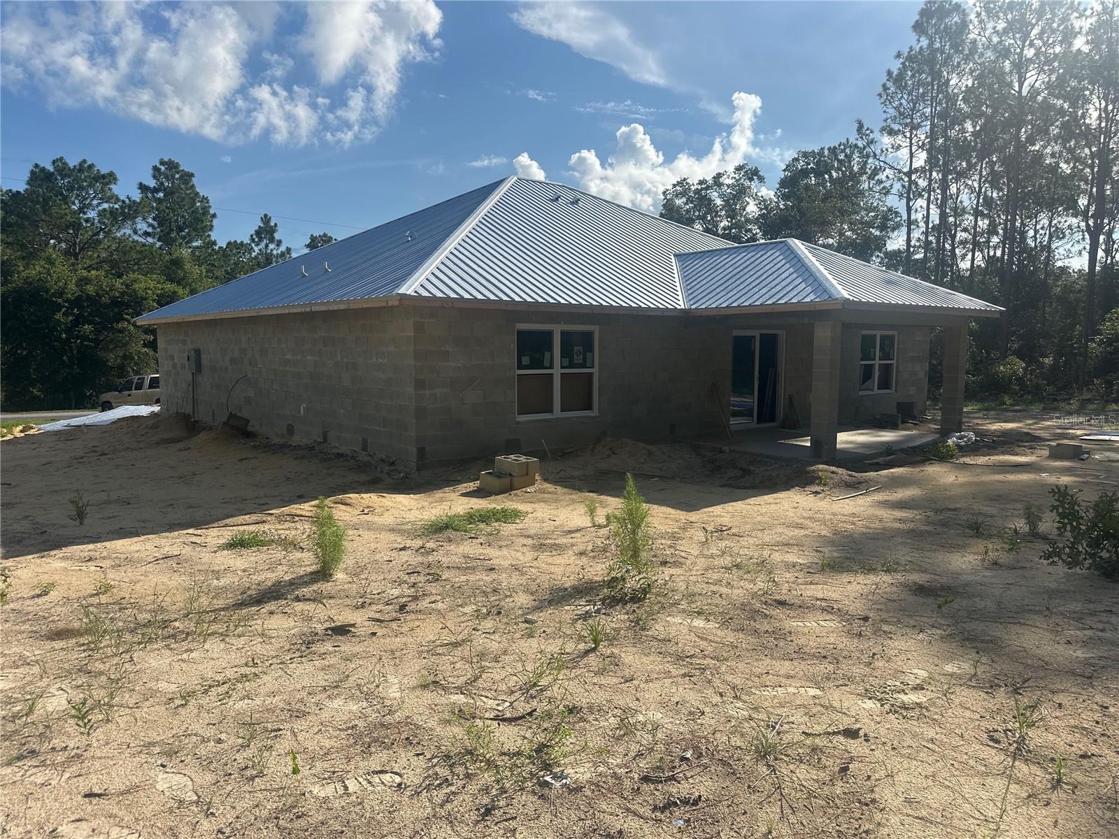 RAINBOW LAKES ESTATE - Residential