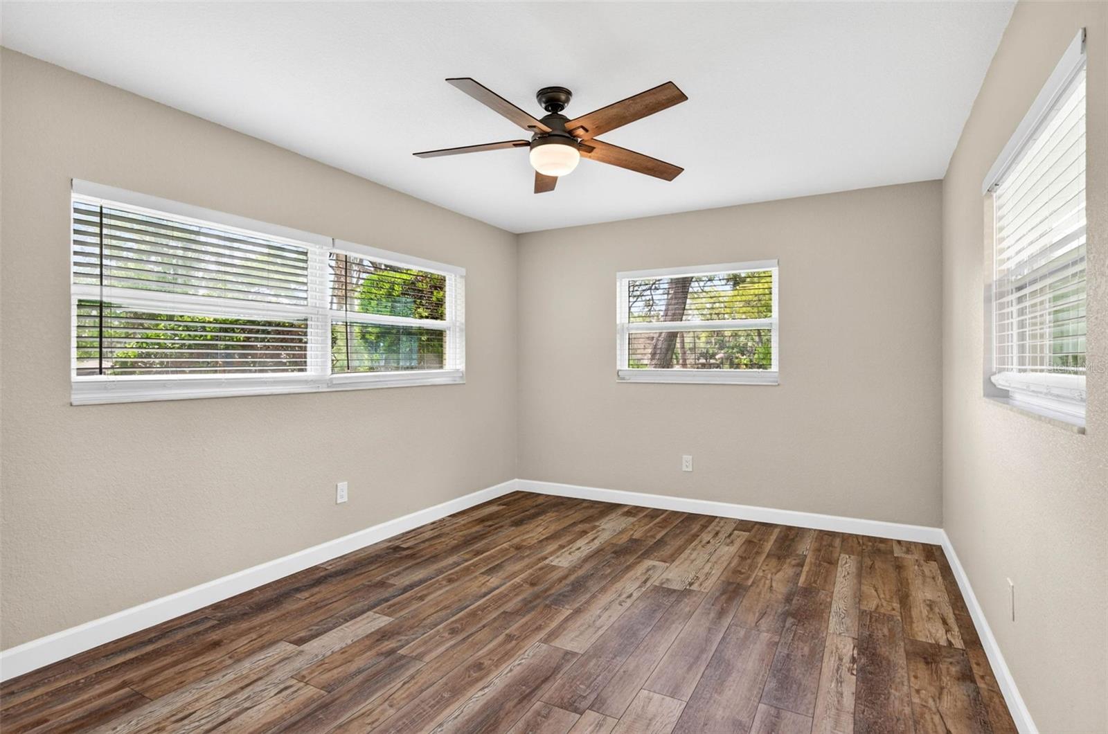 GOLF VIEW ESTATES - Residential