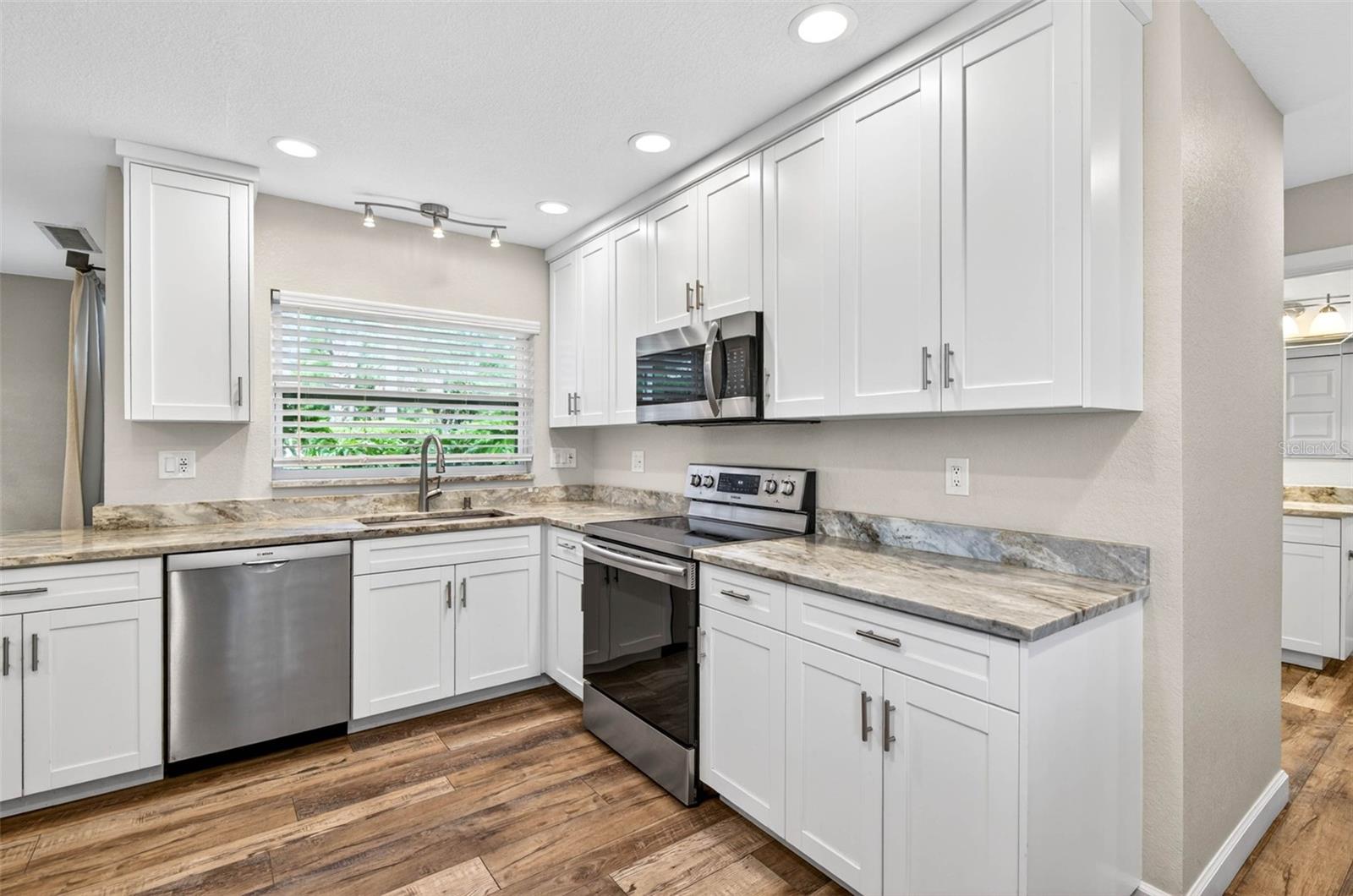 GOLF VIEW ESTATES - Residential
