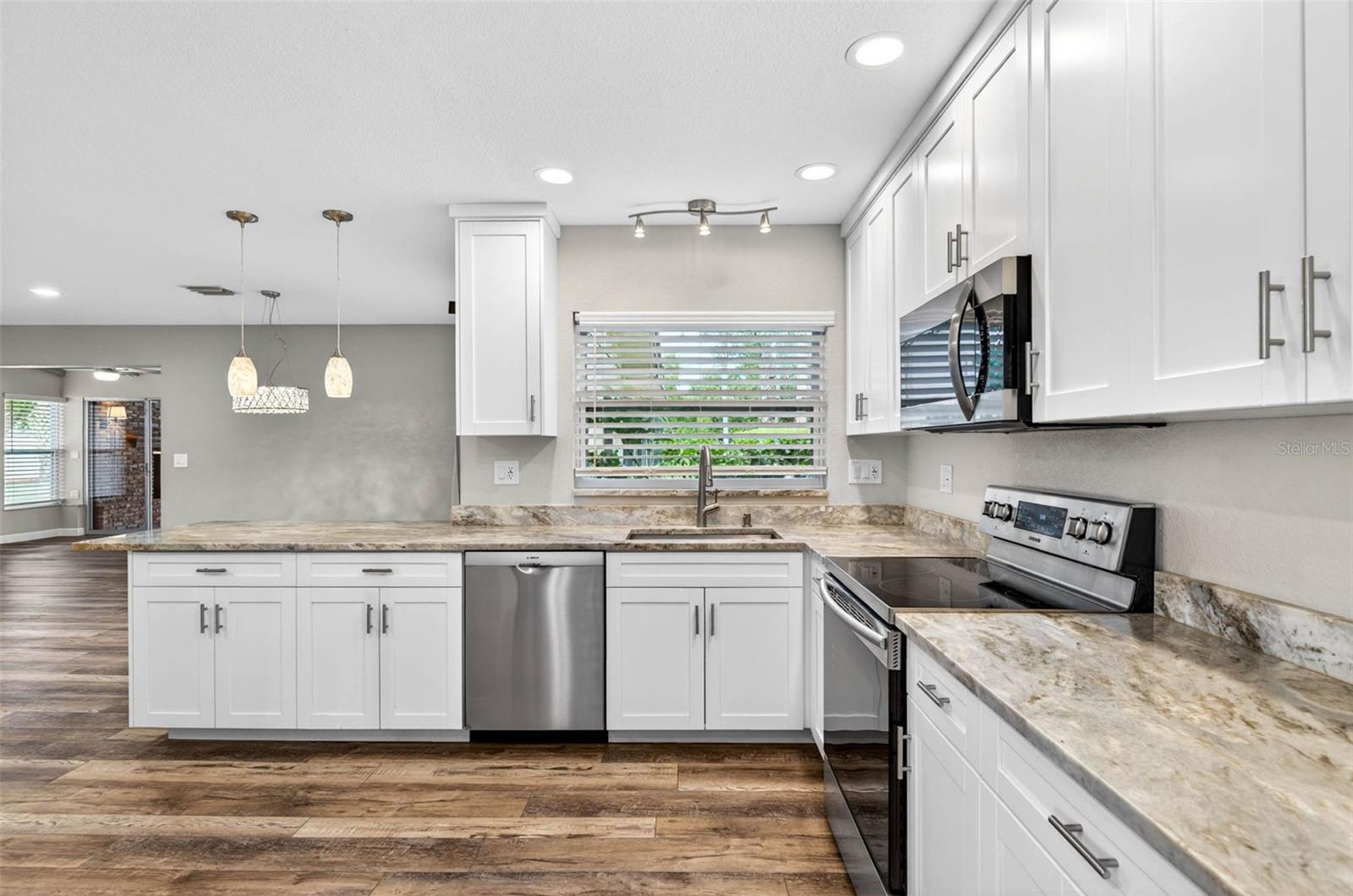 GOLF VIEW ESTATES - Residential
