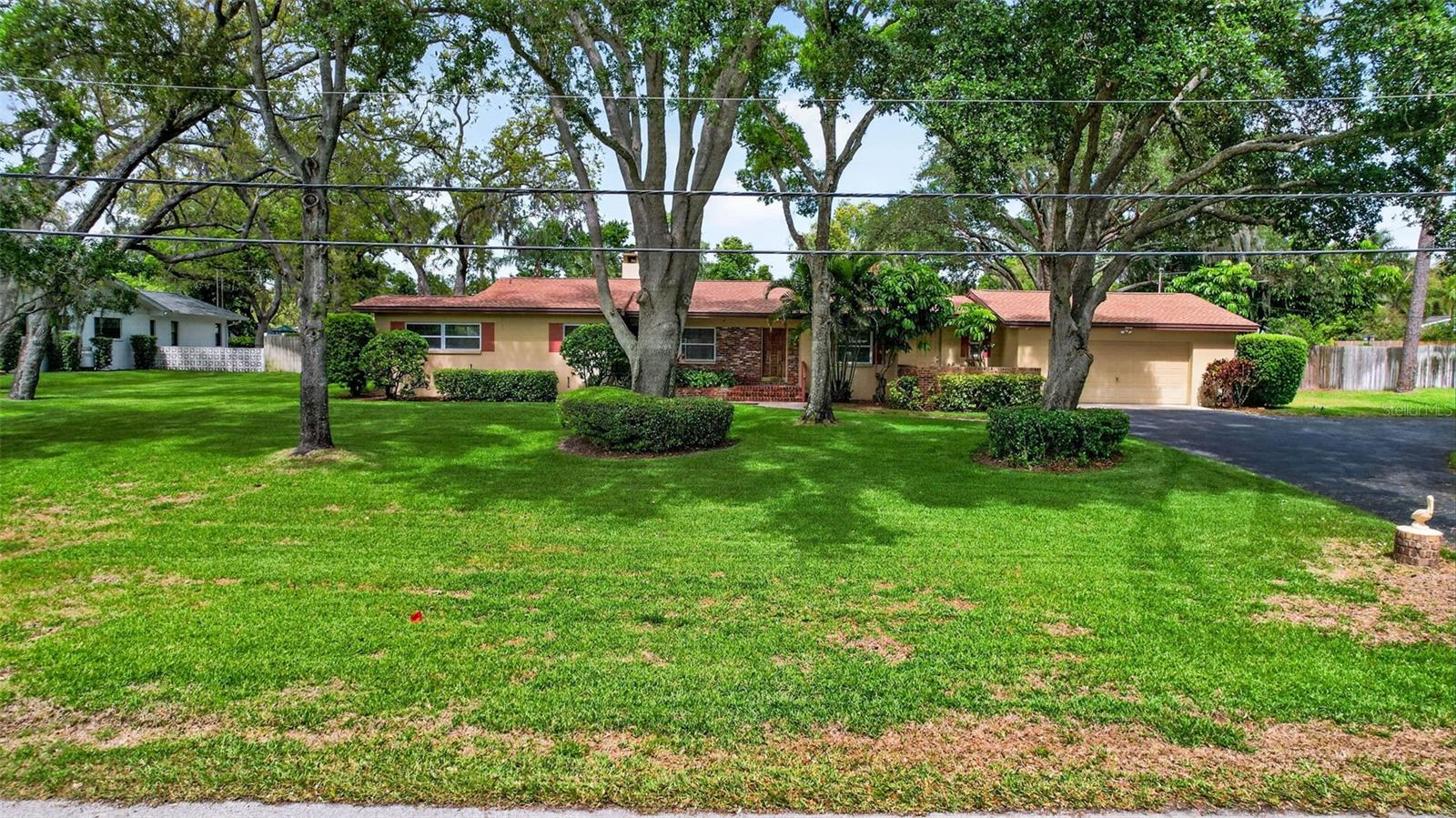 GOLF VIEW ESTATES - Residential