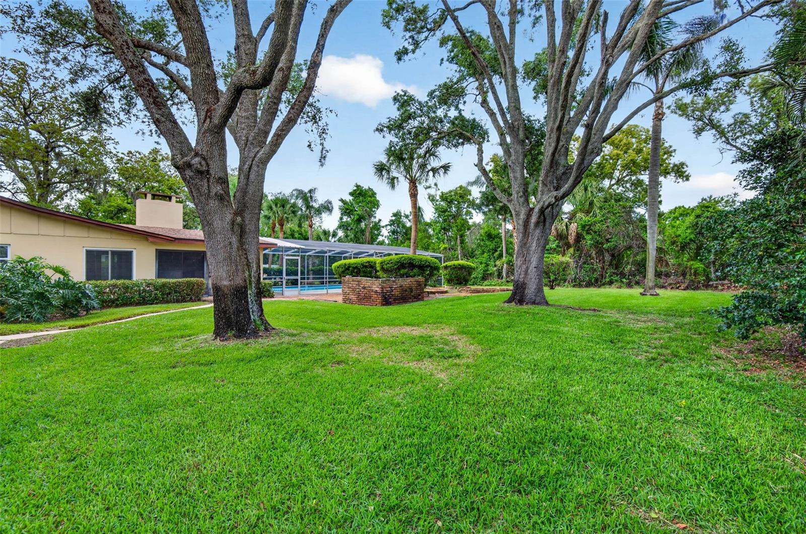 GOLF VIEW ESTATES - Residential